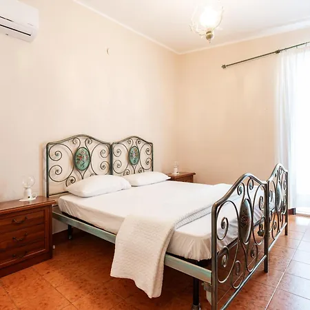 Casa vacanze Giardino Del Melograno *