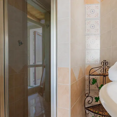 Giardino Del Melograno Vakantiehuis Quartu SantʼElena