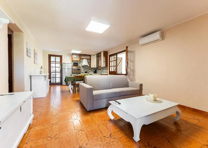 Giardino Del Melograno Nyaraló Quartu SantʼElena